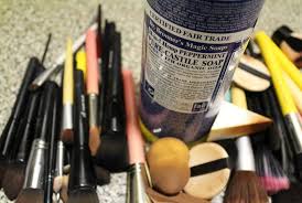 clean maintain your makeup brushes