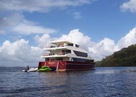 The Discovery Catamaran Panama