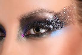 glitter eye makeup tutorials are quite