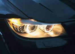 what are projector headlights
