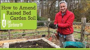 how to amend raised bed garden soil for