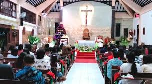Tema natal yang di ambil tahun ini oleh para pimpinan gereja katolik indonesia yang tergabung dalam kwi maupun pimpinan gereja kristen di . Gereja Katolik St Fransiskus Assisi Karangasem Bali Gelar Ibadah Misa Malam Tahun Baru
