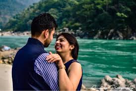 Foto prewed di dalam studio memang jadi pilihan praktis untuk dilakukan. Top 7 Picturesque Pre Wedding Shoot Locations In Rishikesh To Arrest Your Love