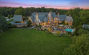 luxury homes in naperville