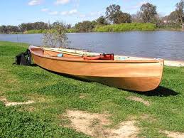 paddling canoes strip vs plywood