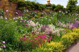 Walled Gardens On Aboutbritain Com