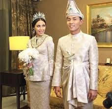 25th august 1986, youngest son of the late tengku arif bendahara ibrahim and his third wife, czarina binti 'abdu'llah. Tengku Arif Bendahara Ibrahim Czarina Abdullah