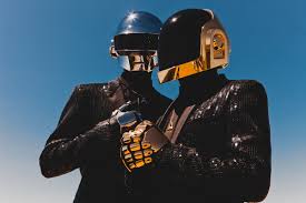 Daft punk's secretive stage presence began in the nineties, when they wore black bags over their heads during performances. Relive Daft Punk Alive Show With New Unseen Footage Edmtunes