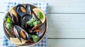 How do you tell if mussels are bad after cooking?
