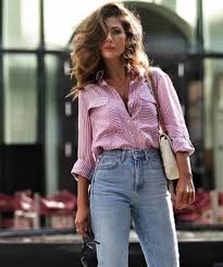 light blue jeans outfits for women