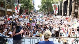 Thousands of climate change activists have descended on sydney's cbd, protesting the federal government's perceived inaction during the bushfire crisis. Climate Change Australian Students Skip School For Mass Protest Bbc News