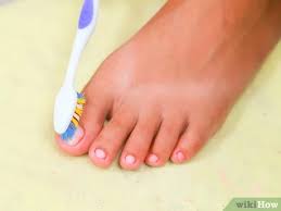 Córtate las uñas de los pies de forma cuadrada en lugar de curva. Como Tener Las Unas De Los Pies Lindas Con Imagenes