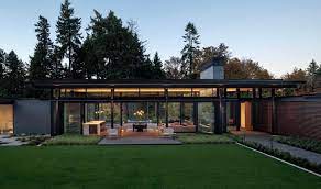 A Breathtaking Glass House In Harmony