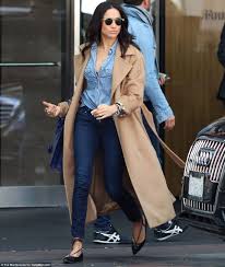 Megahn markle just became a royal, but she's been dressing like a queen for years. Top 15 Famous Street Styles Of Meghan Markle Fashionterest