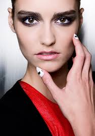 how to get a perfect smoky eye elle
