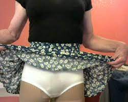 Should panties be worn under pantyhose? - Quora