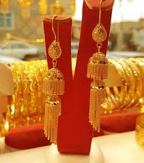 golden earring jhumka sharechat