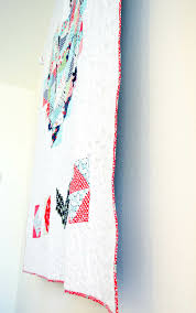 how to hang a quilt on your wall 2