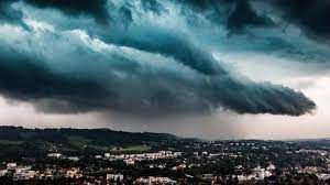 Unwetter — das unwetter, (mittelstufe) sehr schlechtes wetter, das sich durch sturm und viel regen auszeichnet und große schäden anrichten kann beispiele: Kizpsk Iwtkqdm