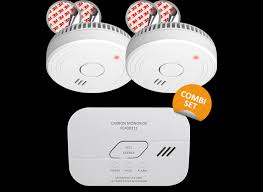 Some monitor carbon monoxide only, a couple double as smoke alarms and one can even detect flammable gases. Smoke Detector With Magnet Assembly 5 Year Battery 2 Pack Fs1805m Elro
