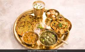 average indian lunch thali features