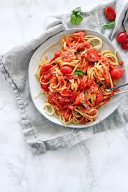 simple fresh g tomato sauce pasta