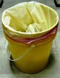 What size garbage bag fits in a 5 gallon bucket?
