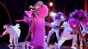 The masked singer begeistert wieder die fans! The Masked Singer Season 4 Finale Best Moments Most Memorable Musical Numbers Entertainment Tonight
