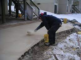 pouring concrete in cold weather can
