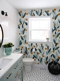 9 bathroom wall decor ideas to try now