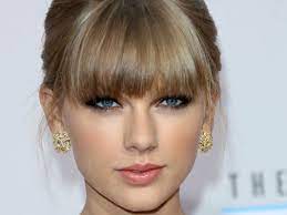 taylor swift s performance ready makeup