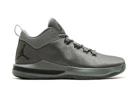 Chris paul's ultimate jordan vault Twitter Can T Stop Roasting Nba Star Chris Paul S New Jordan Shoes Footwear News