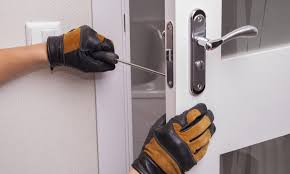 6 steps to fix a door lock that is jammed