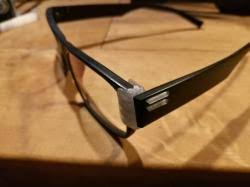 fix a broken hinge on glasses 3d models