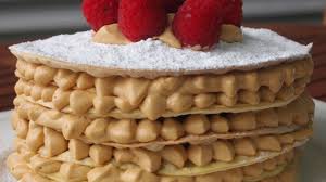 torta de milhojas con dulce de leche