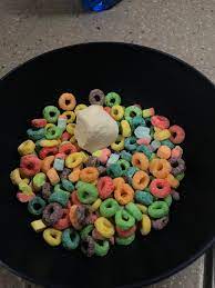 This Giant-ass marshmallow in my marshmallow fruit loops... : r/pics