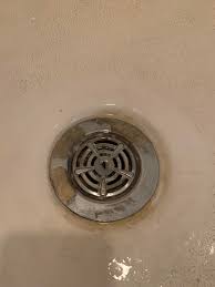 Any idea how to remove this drain cover? : r/Plumbing