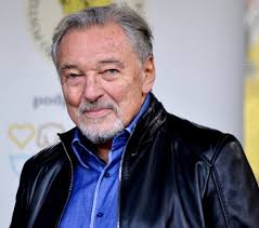 He was an actor and composer, known for плохая компания (2002). Karel Gott The Most Popular Czech Singer Dies At The Age Of 80 Brno Daily