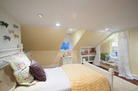 teen bedroom with recessed lighting