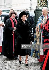 She is a part of the hms baroness hussey has been a friend and companion to the queen since she joined the court in 1960. Mace On Twitter Lady Susan Hussey Lady In Waiting To Hm Queen Elizabeth Ii And Husband Marmaduke Hussey
