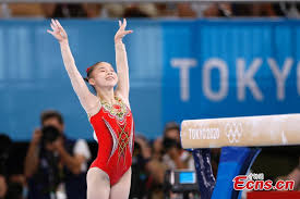 chinese gymnast guan chenchen wins gold