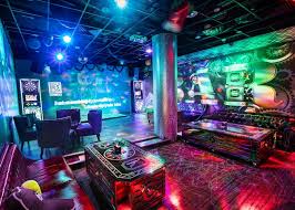 The are usually very brightly coloured in neons against the night sky so usually unmissable however this gem of a red light industry is thriving in singapore and home to some of the best ktv entertainment venues in asia. Karaoke In Singapore Where To Sing Your Heart Out Honeycombers
