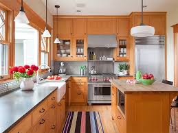 Oak Kitchen Cabinets Look Modern