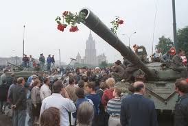 Танки на красной площади в москве в августе 1991 года. Bs 0uapkj7g Qm