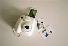 Can you turn off the flash on a Instax Mini 7s?