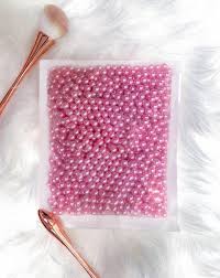 round pearl beads decorate makeup brush