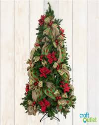 christmas tree decorating with burlap