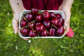 Cherry Allergy: Symptoms, What to Avoid, and More