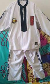 Tarung derajat is a full body contact hybrid martial art from west java, indonesia, created although tarung derajat emphasizes on striking and kicking, it also focuses on grappling and sweeping which. Baju Tarung Derajat Td Fesyen Pria Pakaian Lainnya Di Carousell