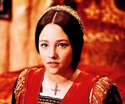 At age 15, when most young women are nurturing dreams of romance, olivia hussey was giving life to juliet in franco zeffirelli 's romeo and juliet (1968). Pin On Olivia Hussey